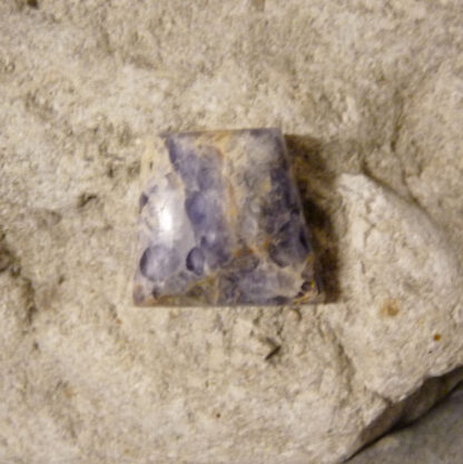 Fluorit, friform cabochon